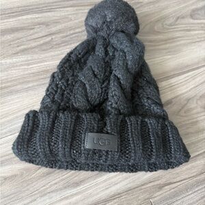 UGG  Black Knit Beanie